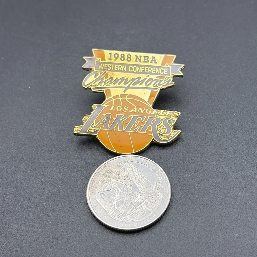 Los Angeles Lakers 1988 NBA Western Conference Champions‎ Lapel Hat Pin